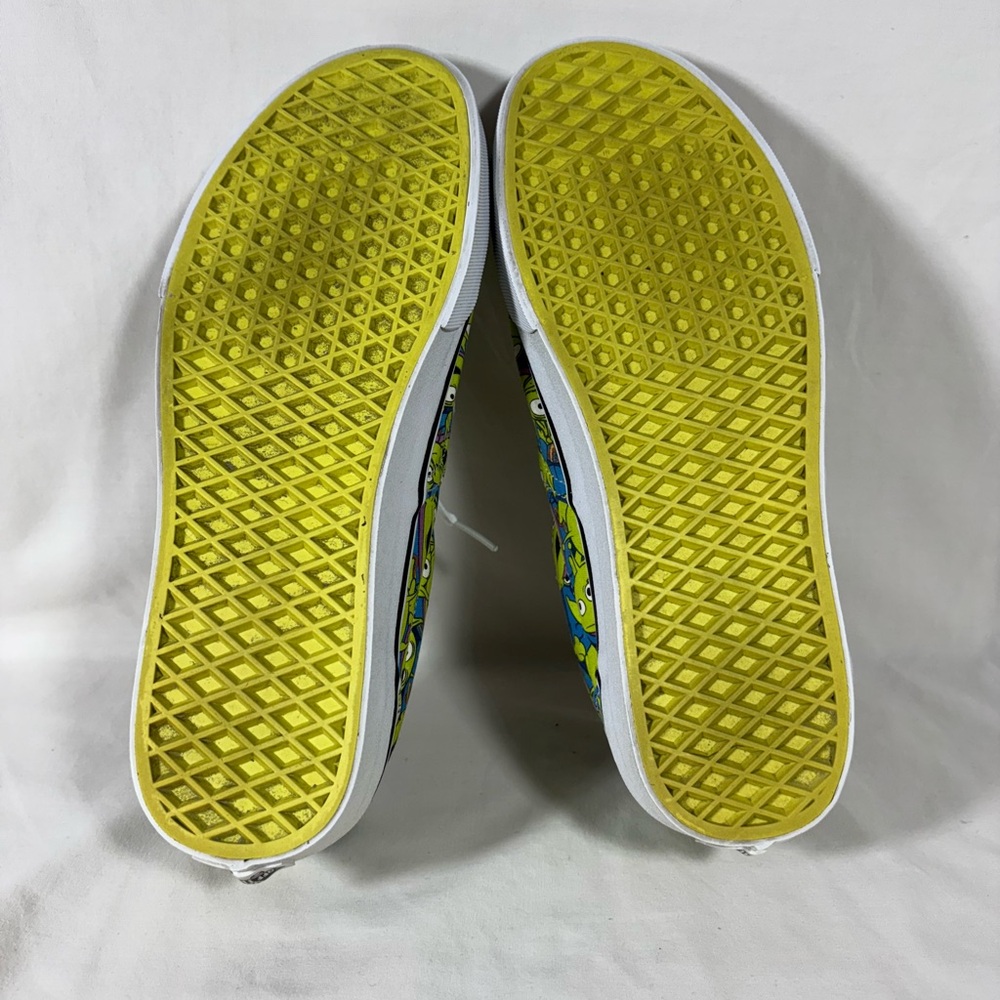 Vans x Disney Pixar Toy Story Glow in the Dark Aliens Sneakers SZ M's 9.5/W's 11 - Picture 12 of 12